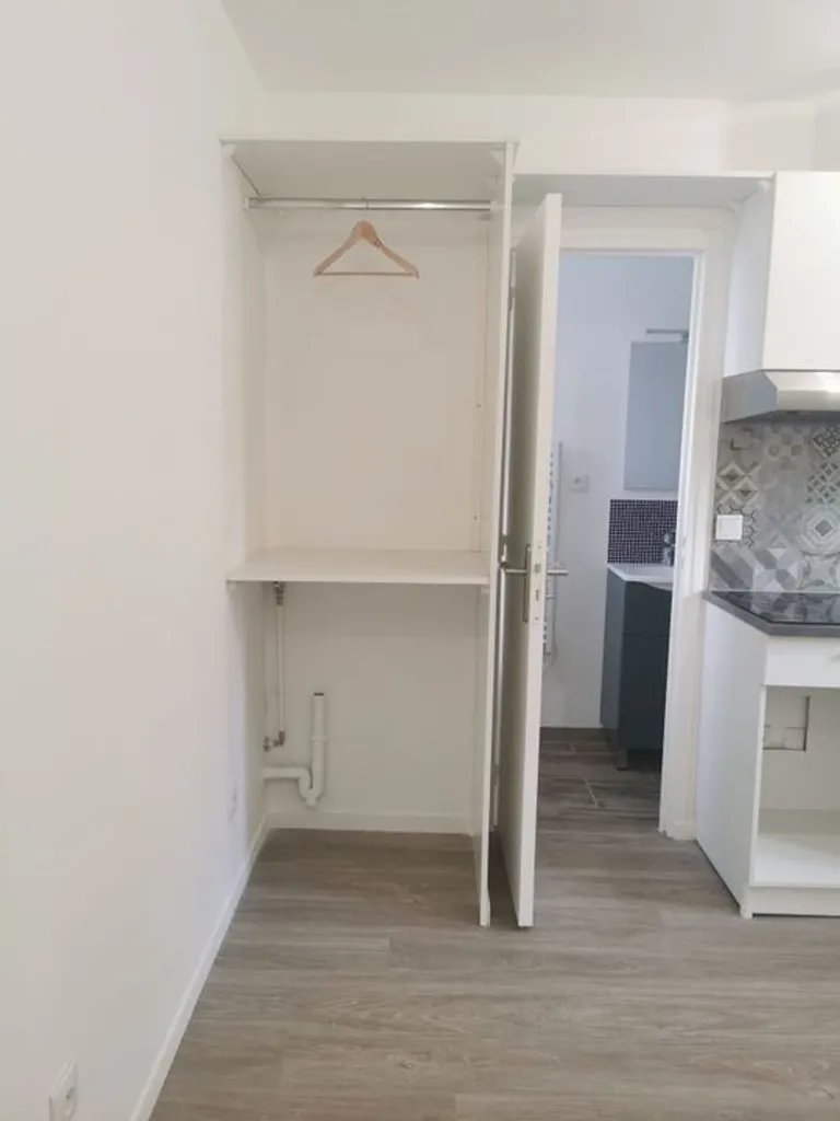 Cucina - Studio with Kitchen in Bagneux