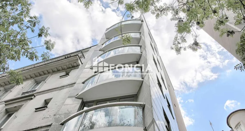 Extérieur - Studio Transformable en 2P avec Balcon à Tram Jean Moulin