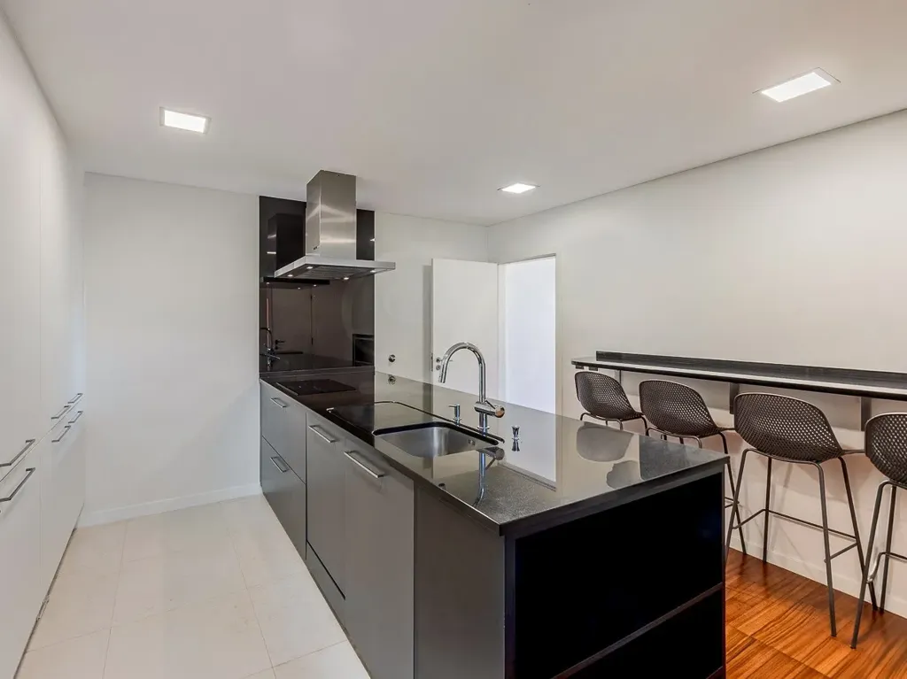 Kitchen - Villa with Pool and Mountain Views in Sintra