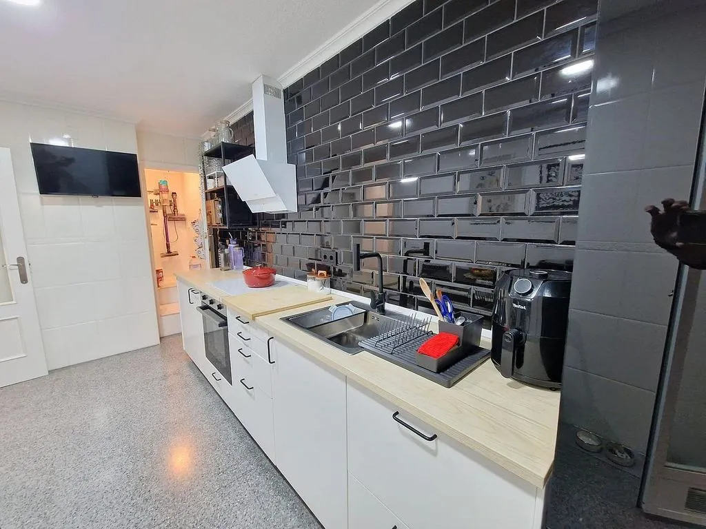 Köök - Ground Floor Flat with Garden in Carrús Este, Elche