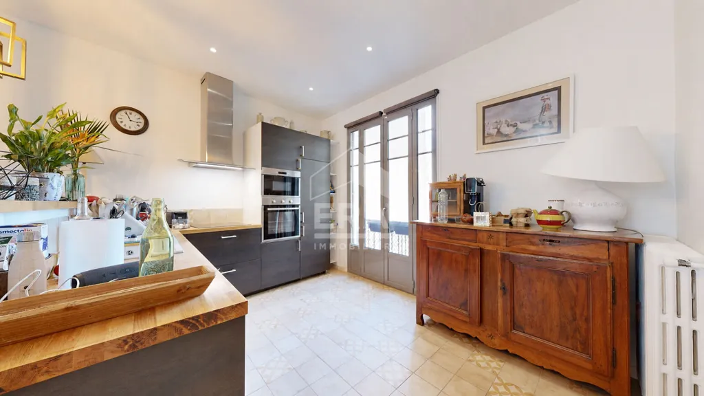 Cuisine - Appartement Traversant avec Balcon à Nice