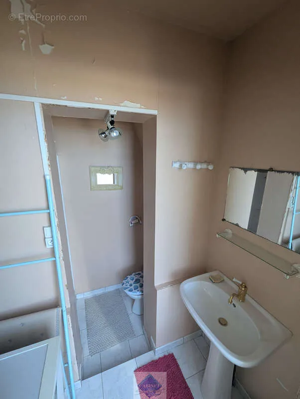 Bagni - Seafront Apartment with Parking near Onival