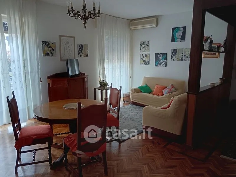 Séjour - Furnished Flat with Balcony in Bergamo