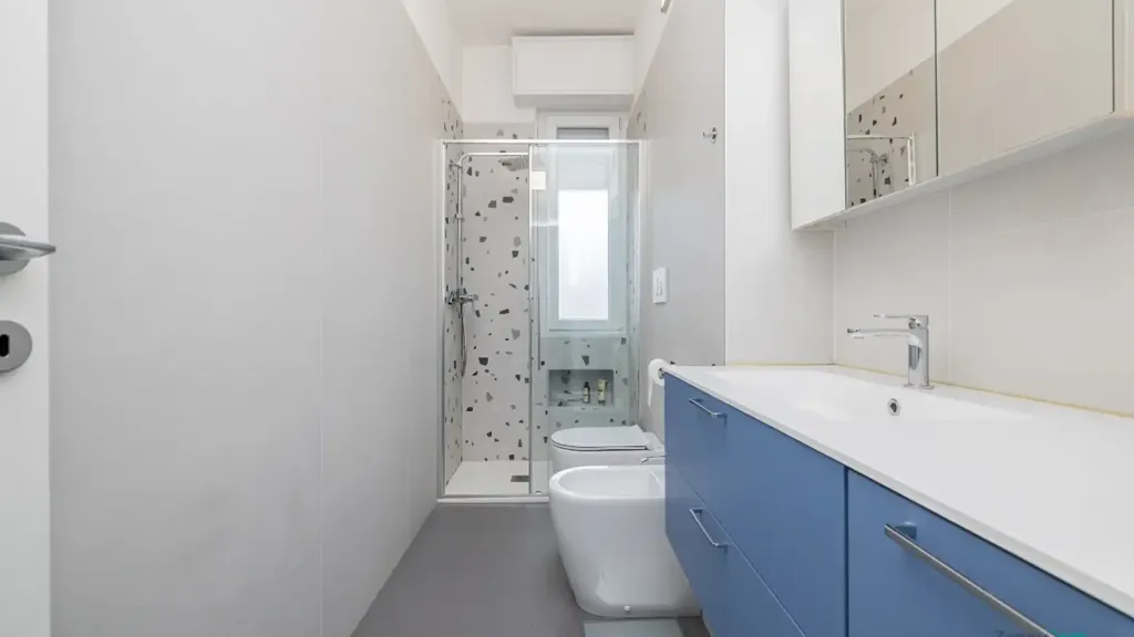 Salles de bain - Spacious 2-Bedroom Flat in Milan