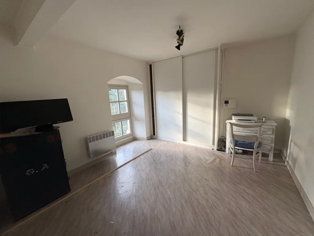 Pièces - Château sur Parc avec Garage à Montseveroux