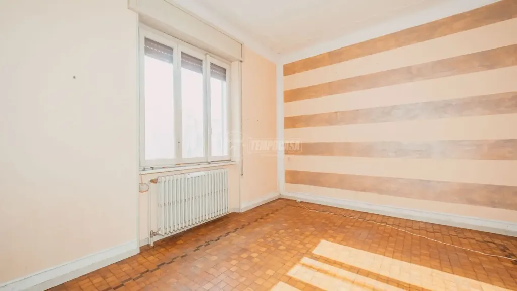 Toad - Two-Bedroom House with Garden in Vigevano Centre