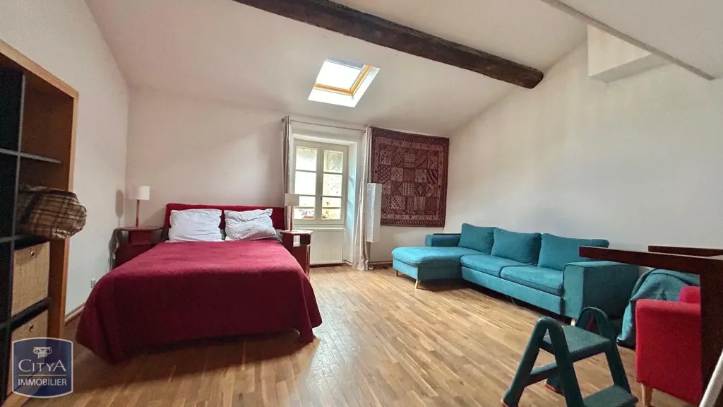 Magamistoad - Stone Town House in Historic Tournus