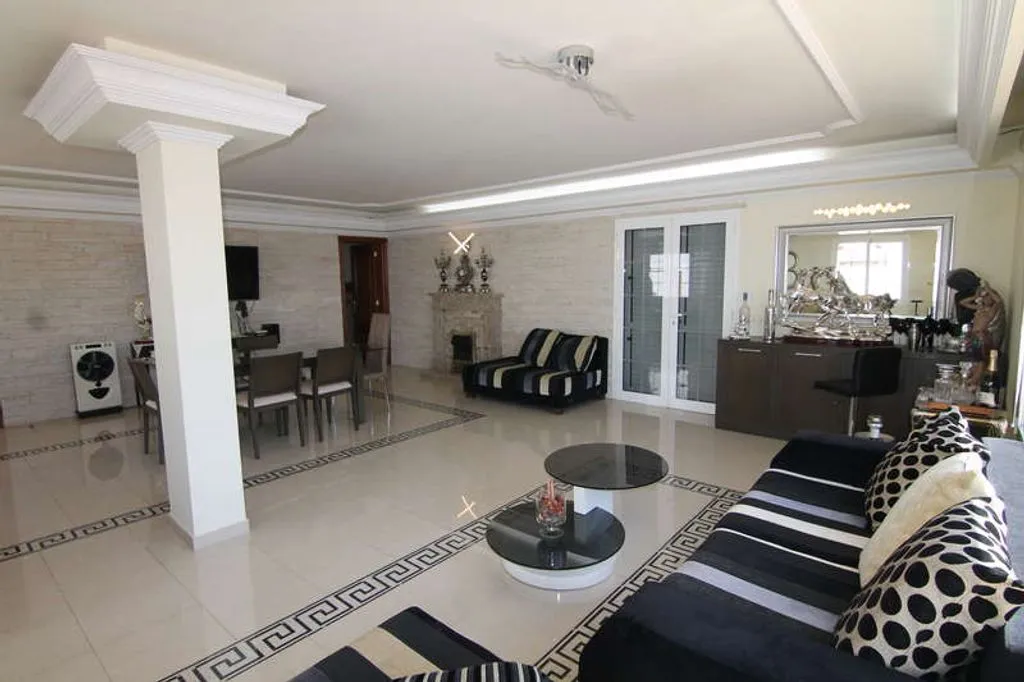 Elutuba - Luxury Villa with Pool in Playa Blanca
