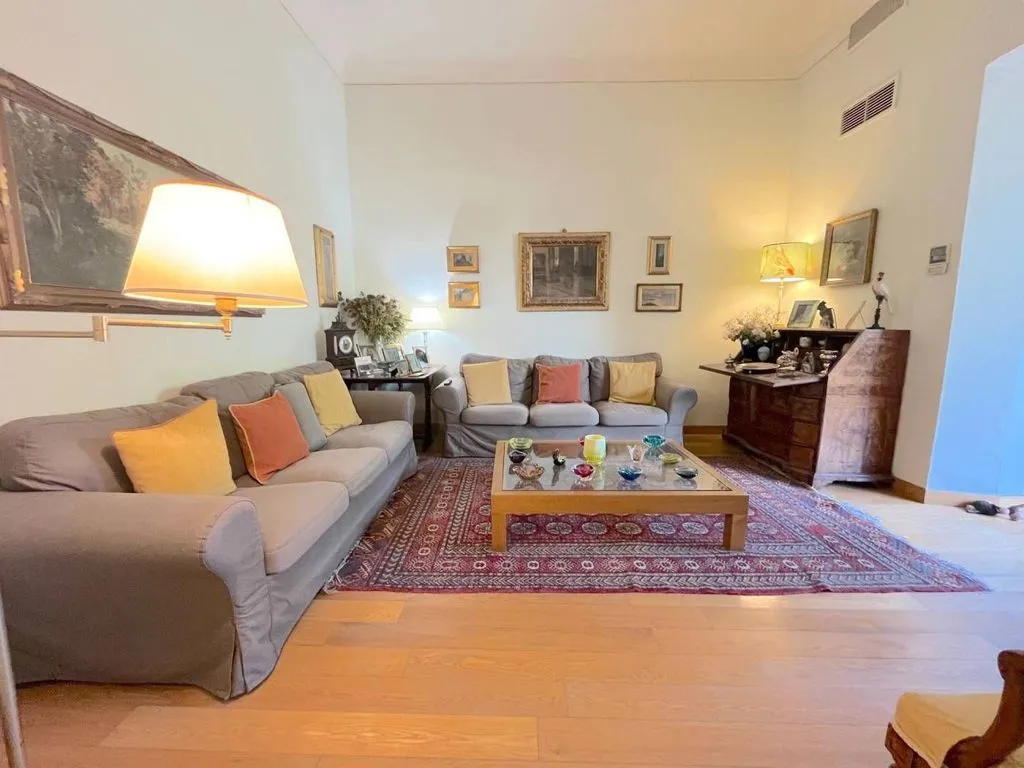Elutuba - Luxury Flat with Private Garden in Florence