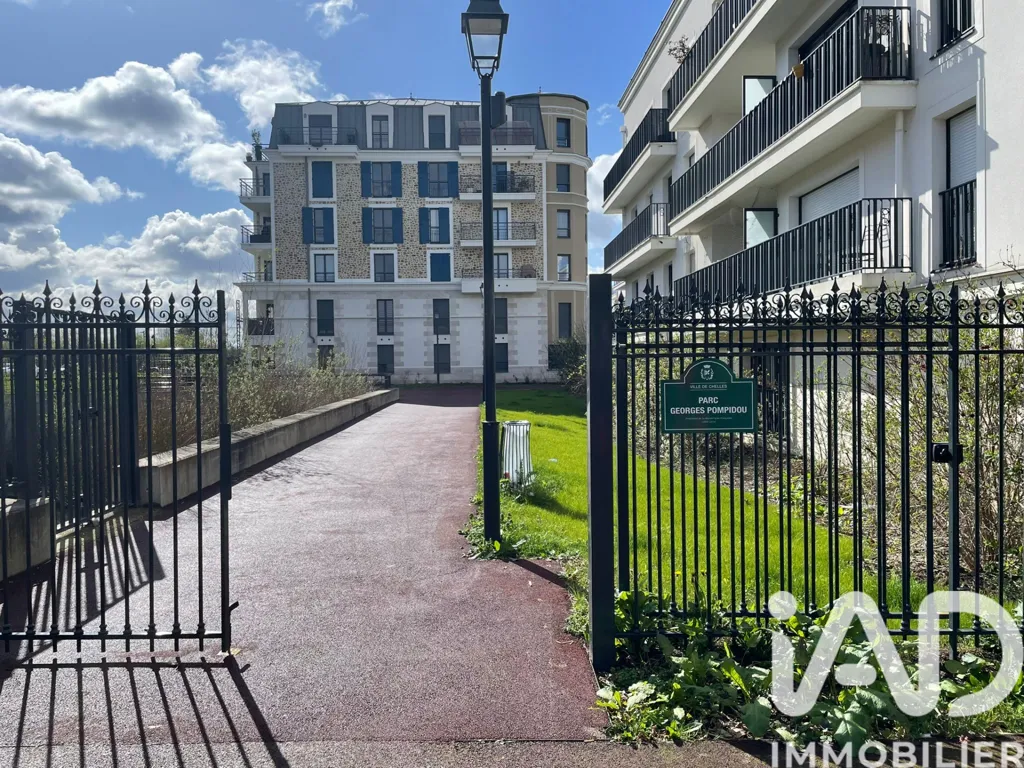 Välivaade - Studio with Parking in Chelles
