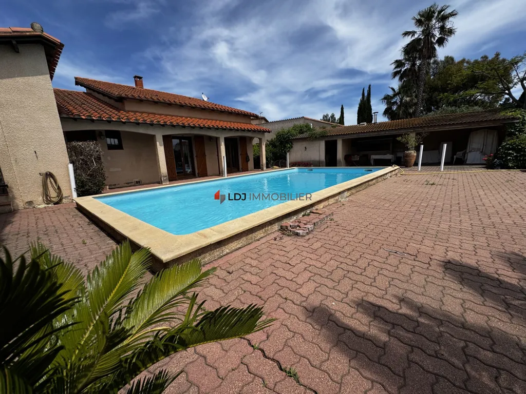 Bassein - Architect's Villa with Pool in Saint-Hippolyte