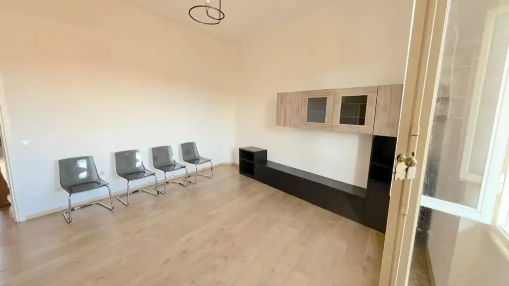 Elutuba - Three-Bedroom Apartment on Multiple Levels in Florence