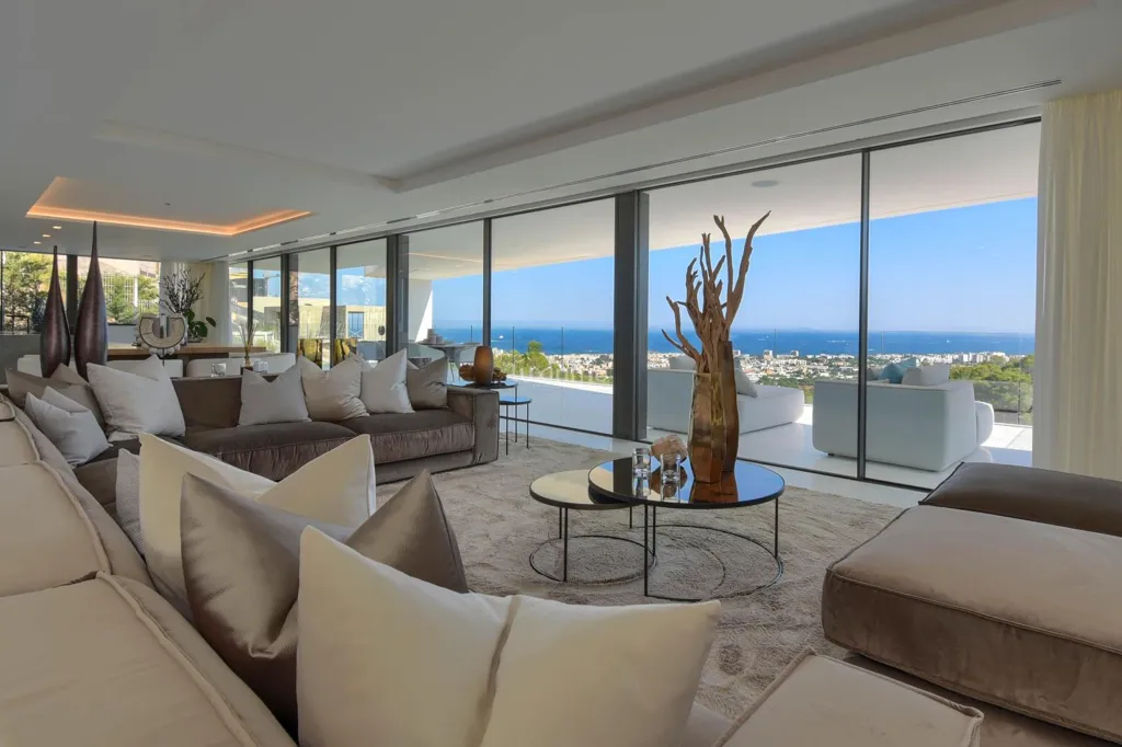 Elutuba - Modern Villa with Sea Views in Ibiza
