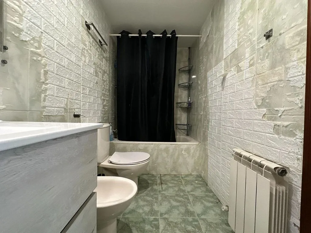 Salles de bain - Penthouse with Terrace in Valdefierro