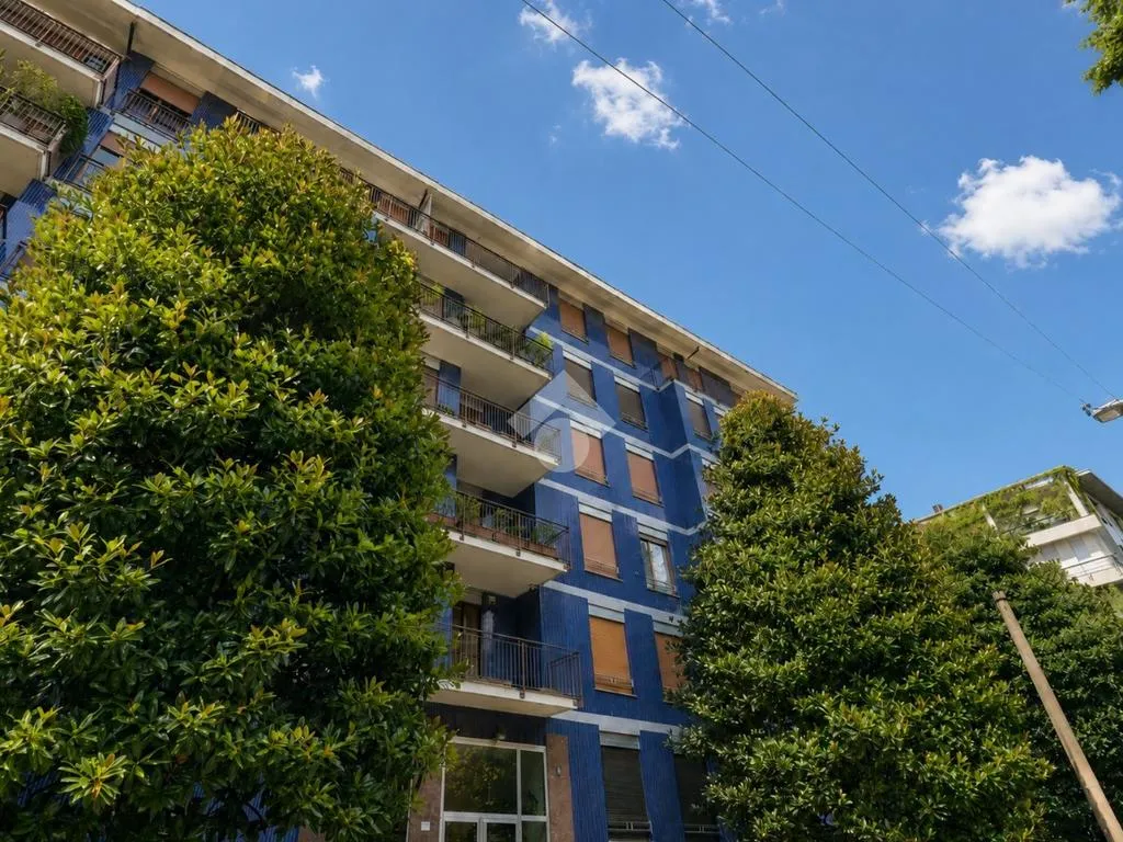 Esterno - Spacious 4-Bedroom Apartment with Terrace in Milan