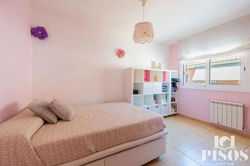 Terraced House with Balcony in Ca n'Oriol