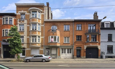 All Photos (27) - Mixed-Use House with Studio in Uccle