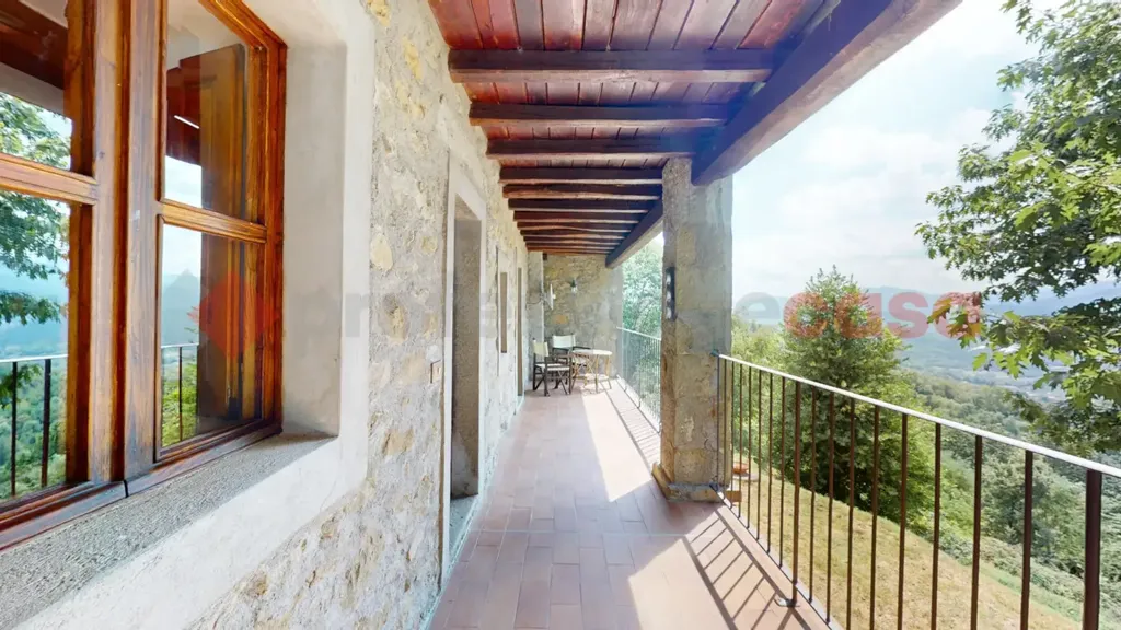 Terrass - Rustic House with Pool in Castiglione Di Garfagnana