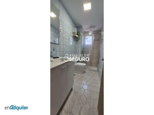 Twin-bedroom Flat in West District