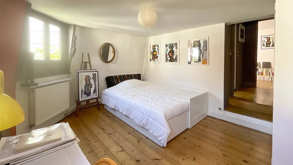 Magamistoad - Townhouse by River in Lille