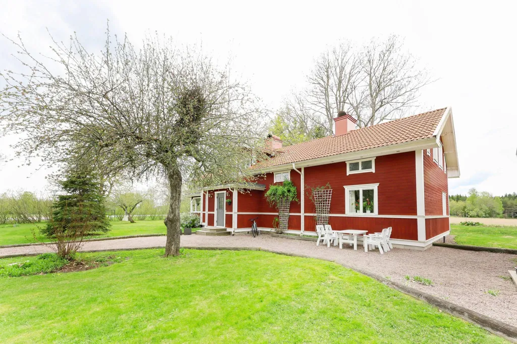 Maison 8 pièces à Heby kommun