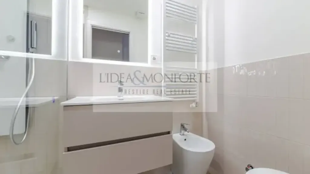 Vannitoad - Luxury Refined Duplex in Milan