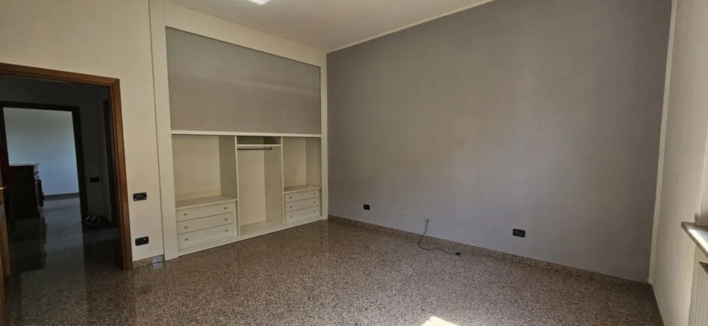 Pièces - Apartment with Balcony in Forlì