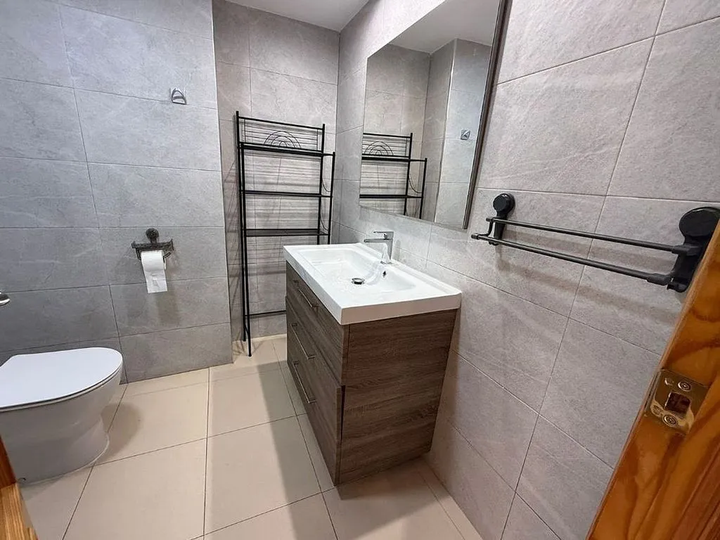 Vannitoad - Apartment with Balcony in Raval, Valencia