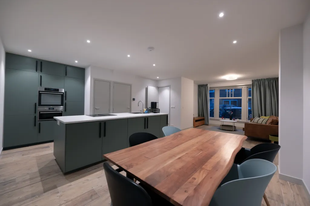 Söögituba - Modernised Ground Floor Flat with Garden in Amsterdam-Zuid
