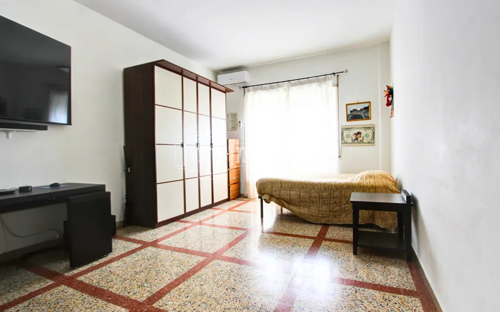 Magamistoad - Triplex with Balconies in Centocelle, Rome