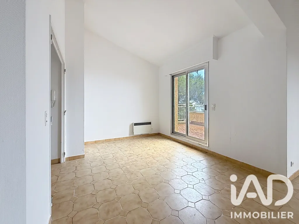 Pièces - Maison Lumineuse avec Garage à Roquebrune-Cap-Martin