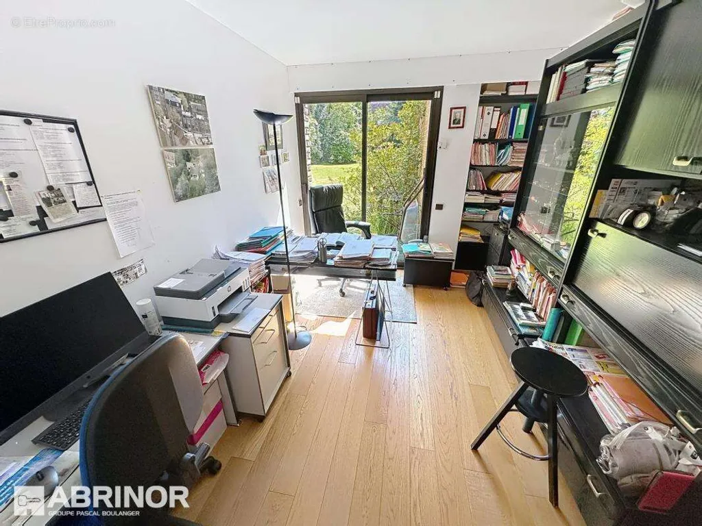 Bureau - Villa d'Architecte dans un Écrin de Verdure à Wasquehal