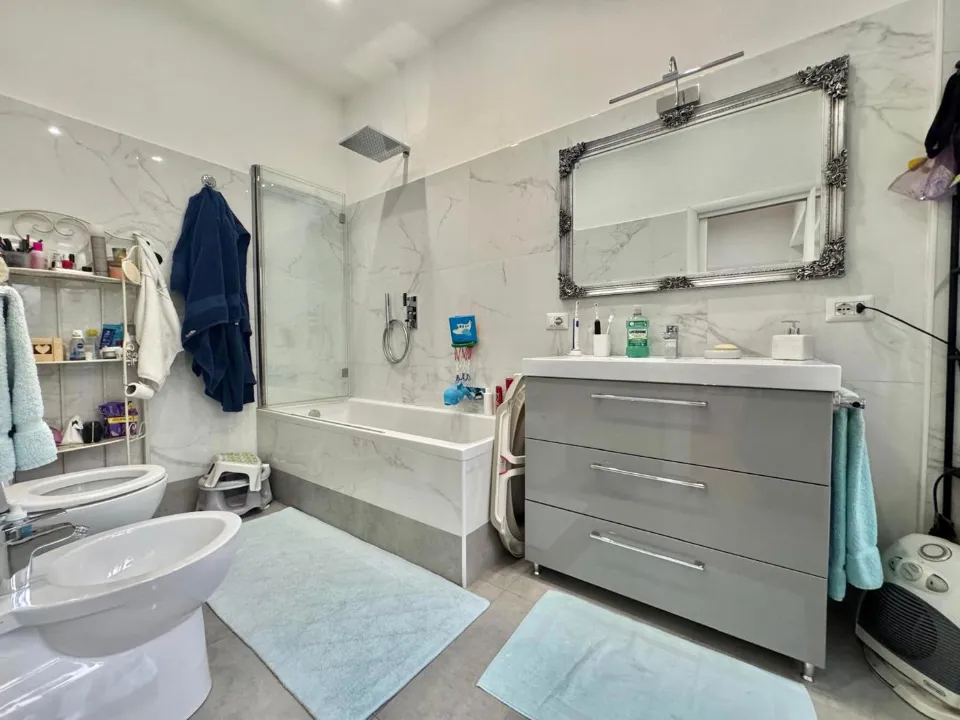 Salles de bain - Rustic-Style Apartment with Terraces in Parioli, Rome