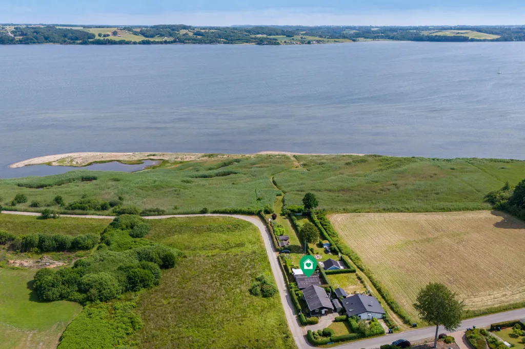 Vista aérea - Vacation Home with Waterfront View in Sellerup Strand