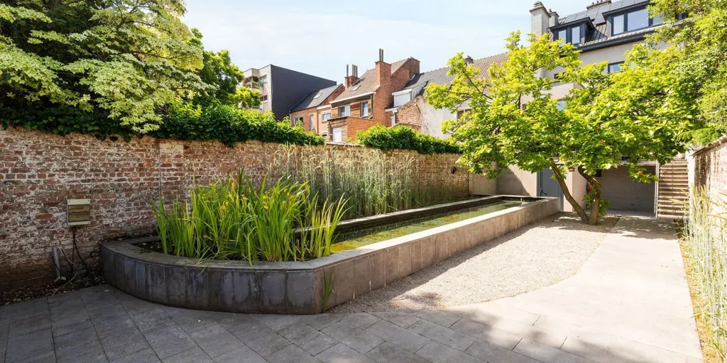 Giardino - Stately Townhouse with Pool in Aalst