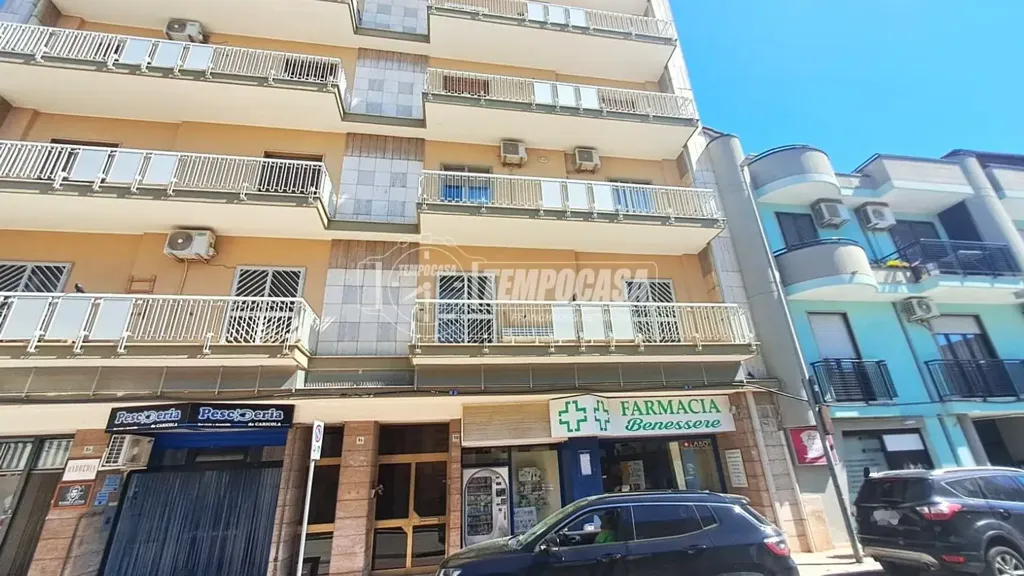 Välivaade - Fully Renovated Apartment with Terrace in Adelfia