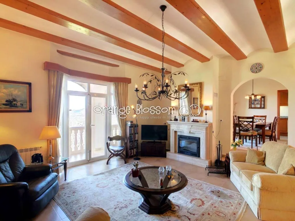 Elutuba - Detached Villa with Sea Views in Ador