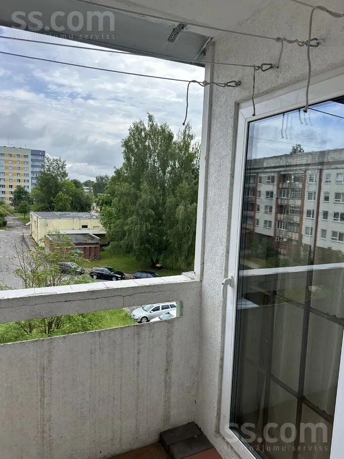 Balcone - 3-Bedroom Flat with Unique Layout in Olaine