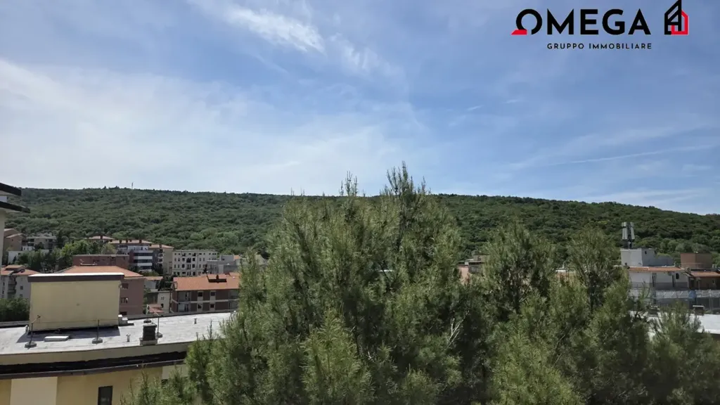 Balcon - Modern Studio with South Exposure in Trieste