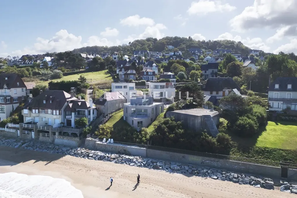 Vue aérienne - Propriété Contemporaine avec Vue Mer à Benerville-sur-Mer