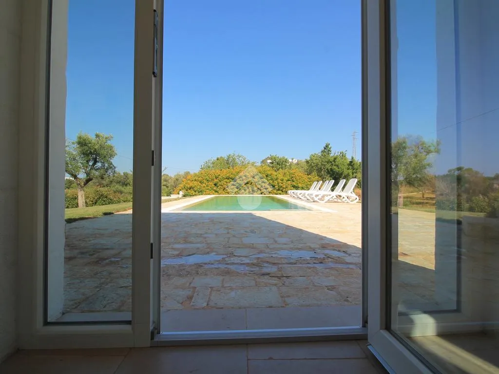 Bassein - Rustic Villa with Pool in Ostuni