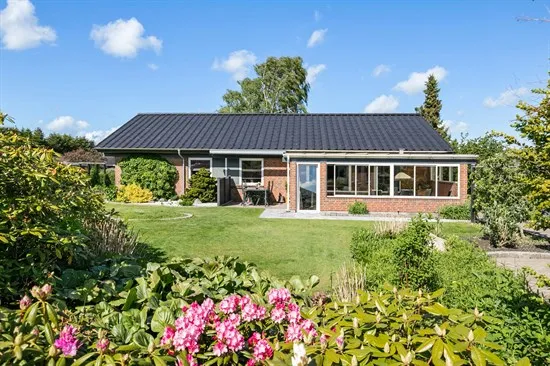 Jardin - Detached Villa with Garden in Støvring