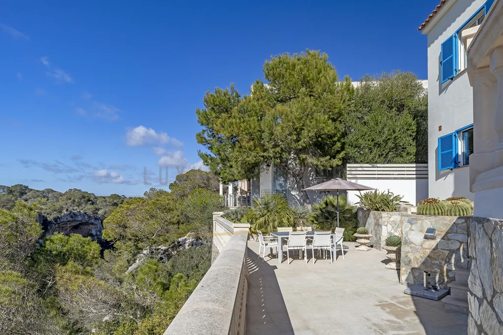 Terrasse - Modernised Villa with Sea View in Cala Pi