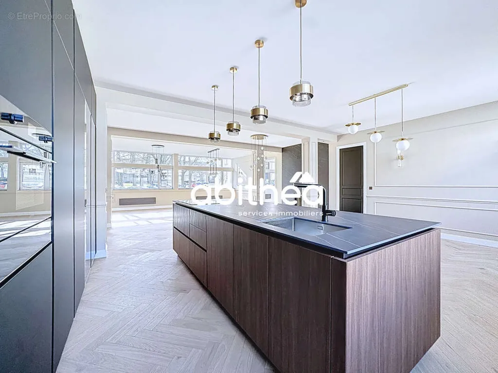 Köök - Luxury Renovated Apartment in Arras Prefecture