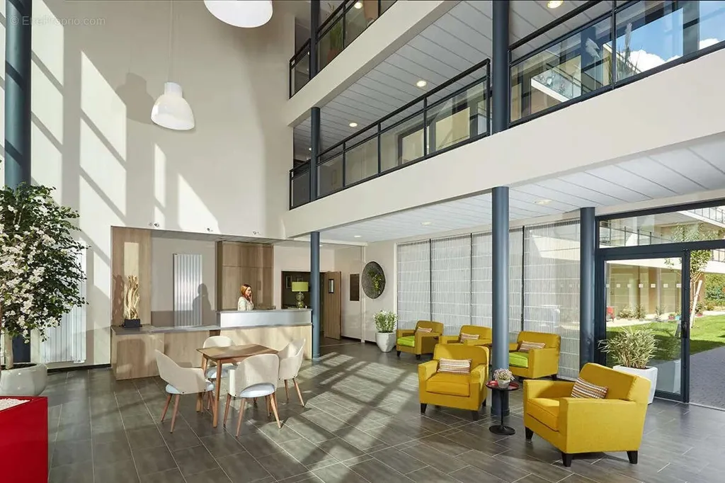 Salle à manger - Appartement T2 Meublé en Résidence Senior au Mans