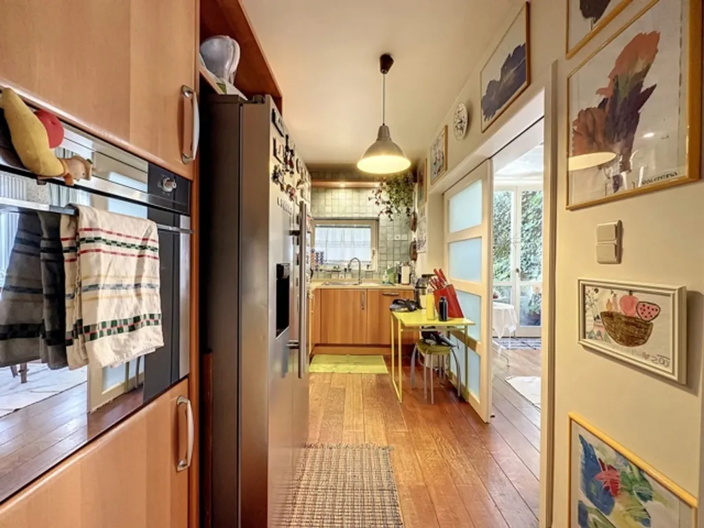 Kitchen - Charming House with Garden in European Quarter