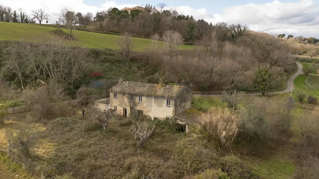 Vue aérienne - Rustic Stone Cottage with Panoramic Garden in Rosora