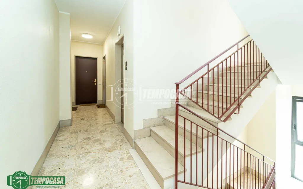 Habitaciones - Bright 2-Bedroom Apartment with Balcony in Milan