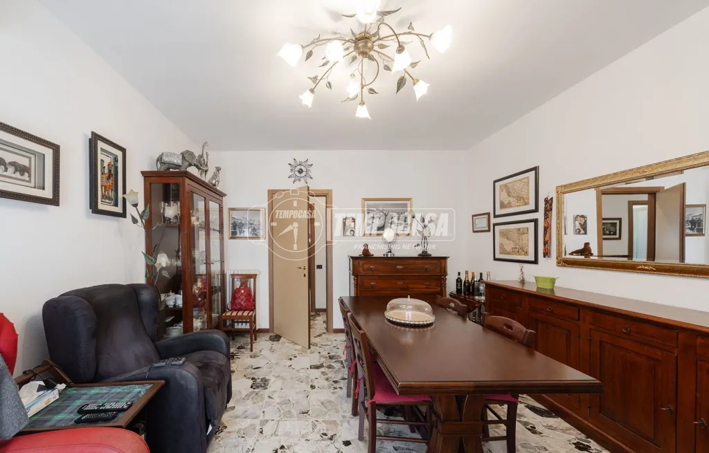 Söögituba - Apartment with Balcony in Central Bulciago