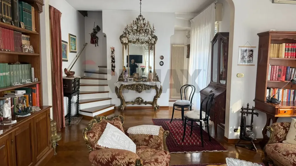 Living Room - Villa with 1,200m² Garden in Adria